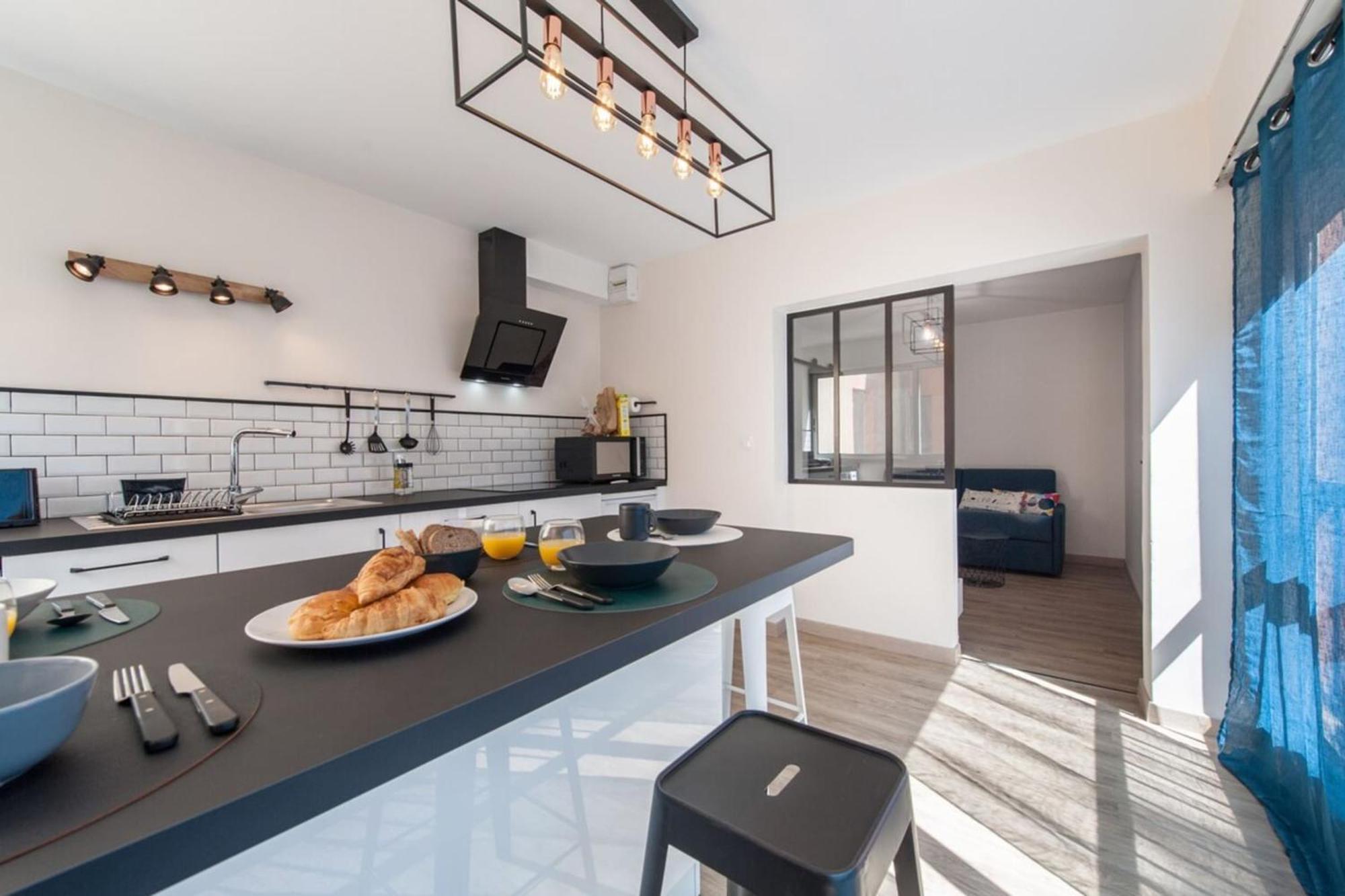 Cosy La Baie Des Anges - Plage La Ciotat - Classe 3 Etoiles Apartment Luaran gambar